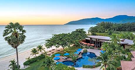 Khanom Beach Resort & Spa