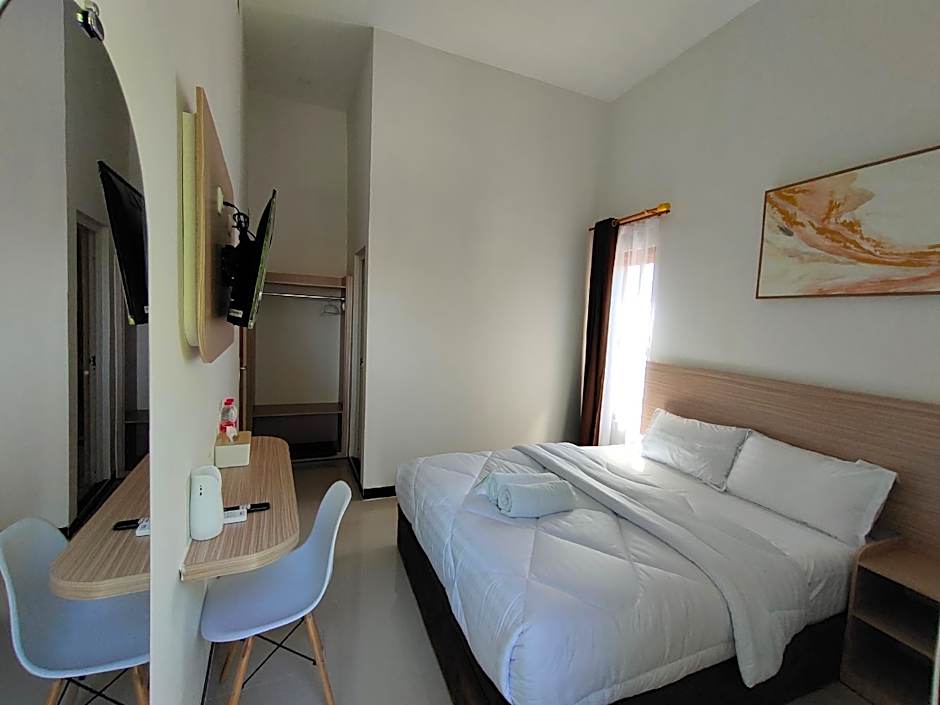 JENGGO Riverside RedPartners Kampung Inggris Pare