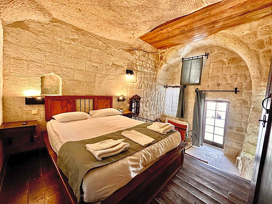 Harkasos Cave Hotel