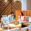 Courtyard By Marriott Santa Marta Resort