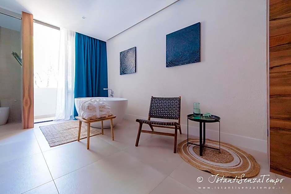 CUMEJA Beach Club & Hotel