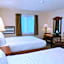 Lone Tree Inn