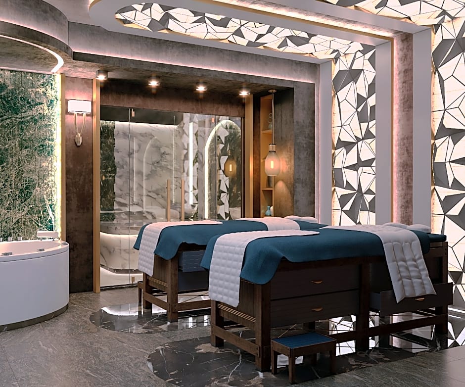 MQ Hotel Suites & SPA