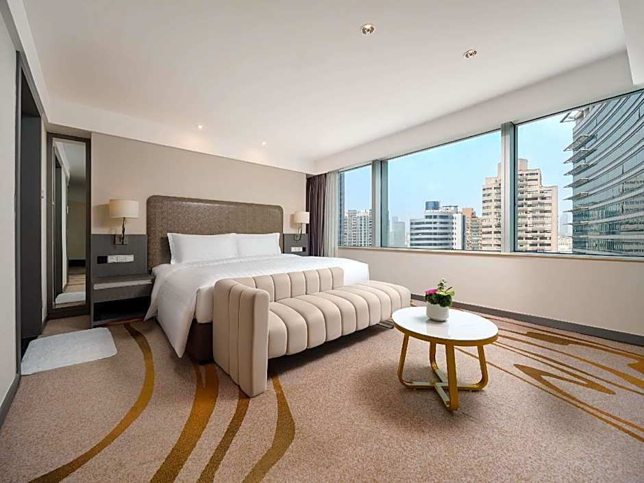 Photo 1 of 5 of 1 Double Bed with Sofabed Suite