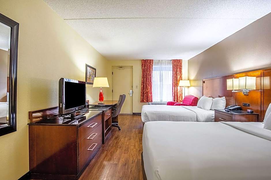 Econo Lodge Naval Station Norfolk