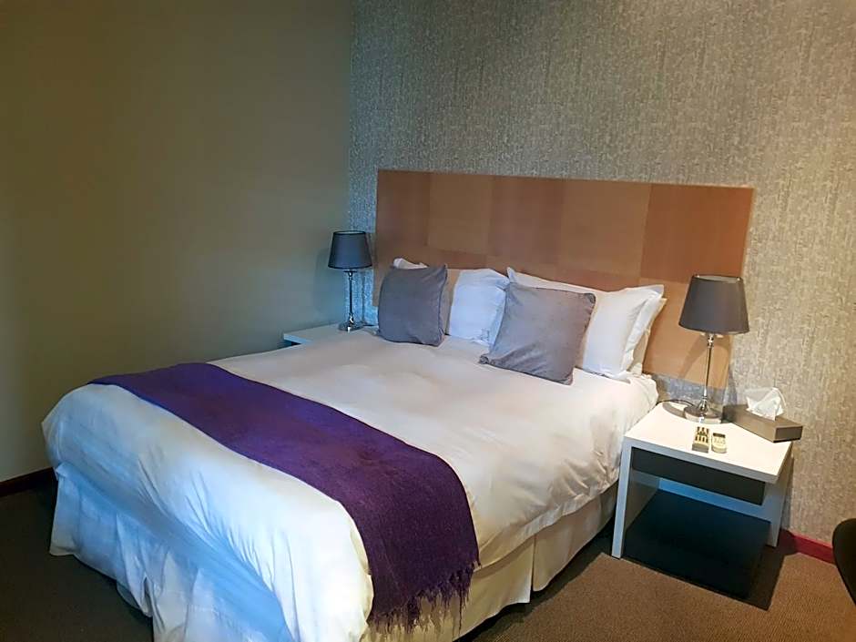 City Living Boutique Hotel