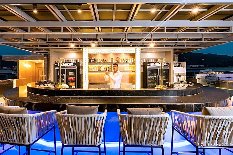 Clarian Hotel Beach Patong