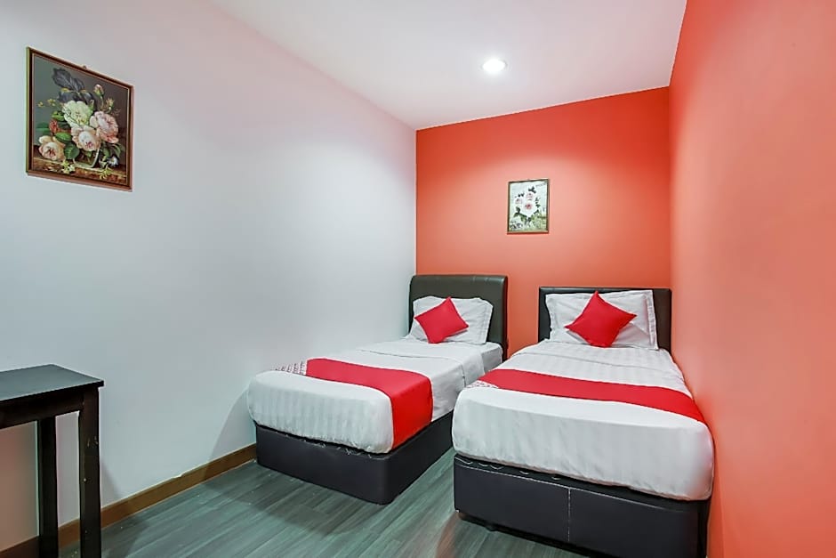 Hotel O Taj (seksyen 7)