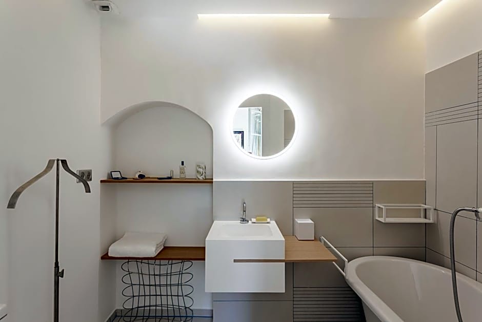 Maison Du Collectionneur