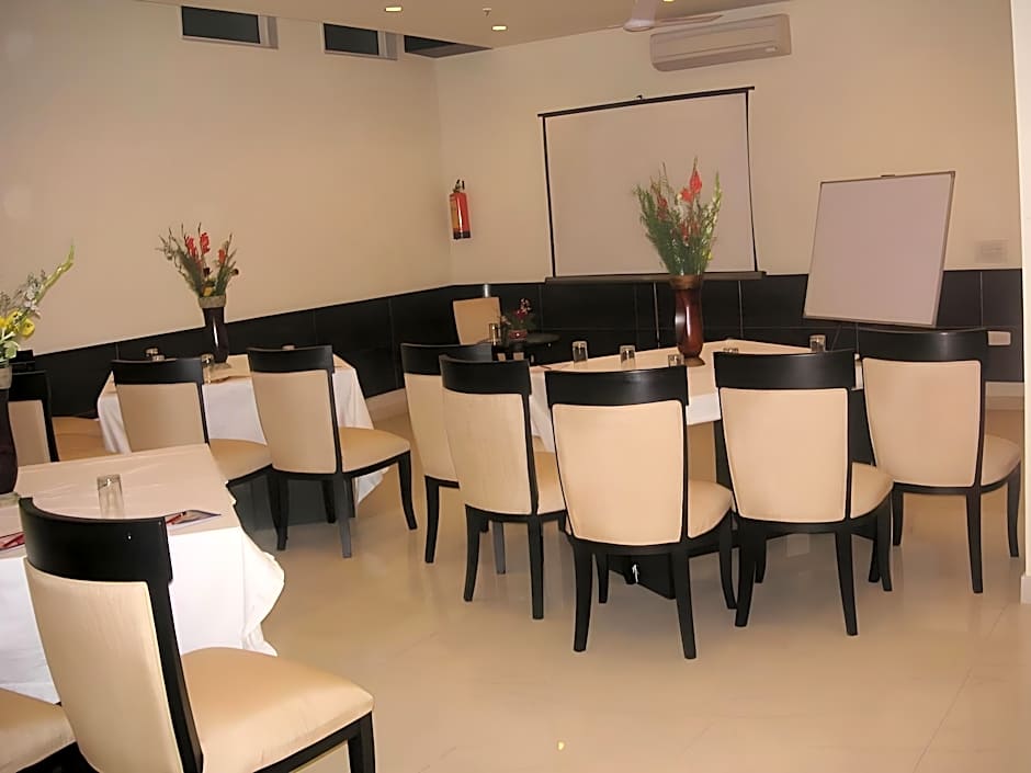 Hotel Meridian Plaza