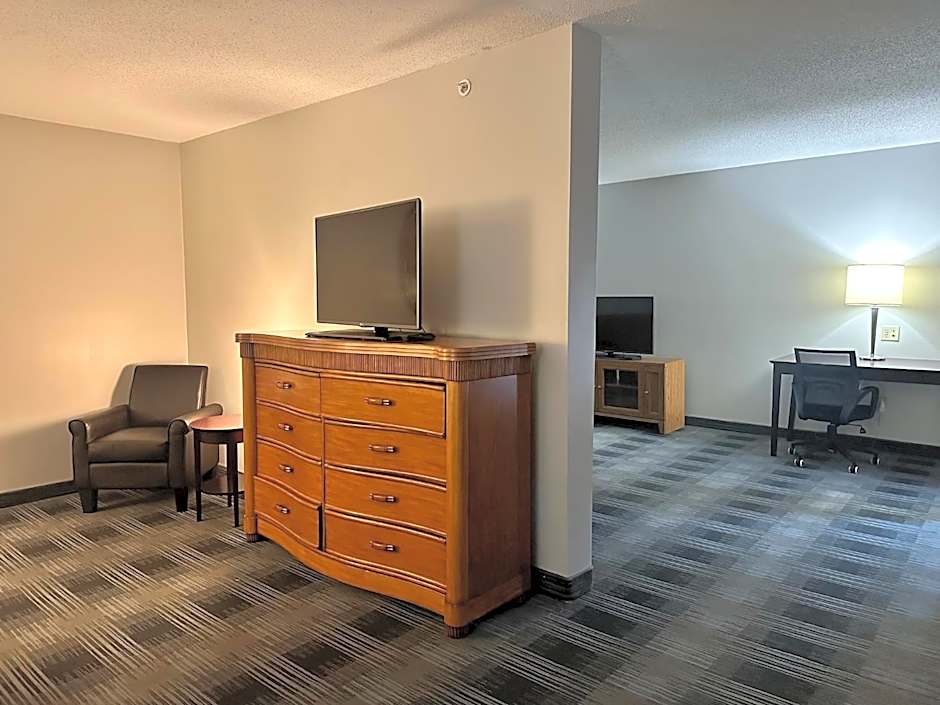 Holiday Inn Express and Suites Meriden By IHG