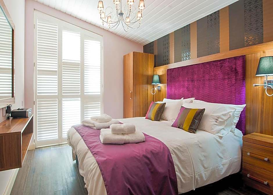 The Sherwood Hideaway Lodges