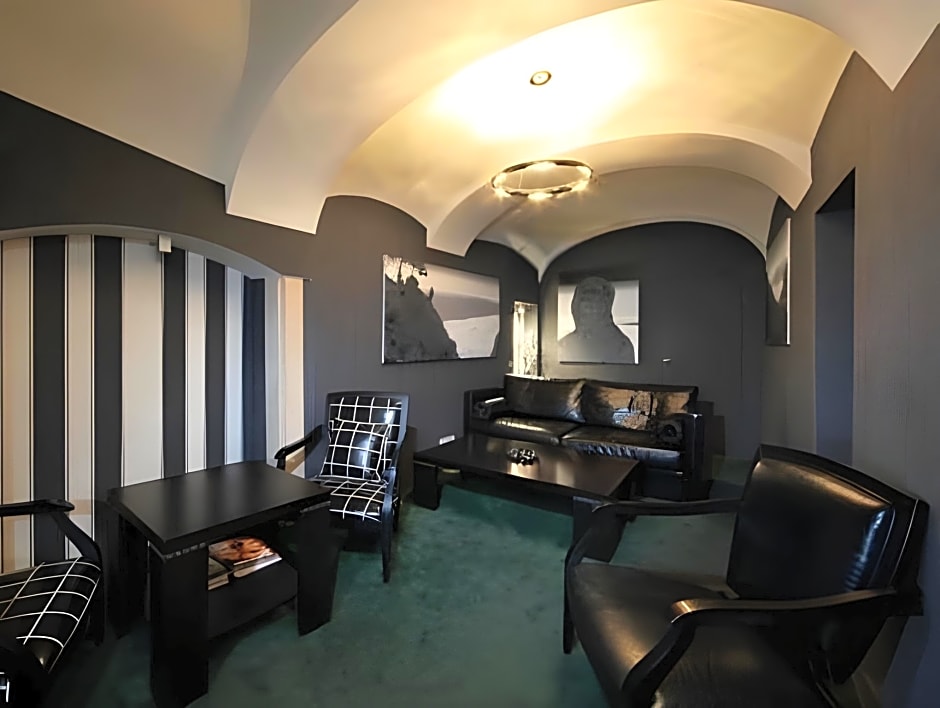 SKARITZ Hotel & Residence