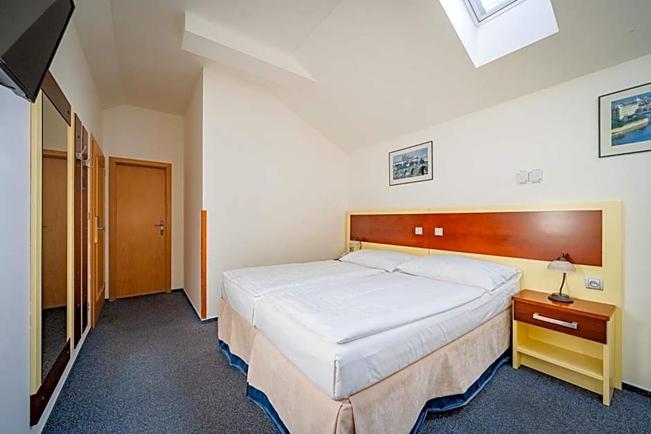 Hotel Atos