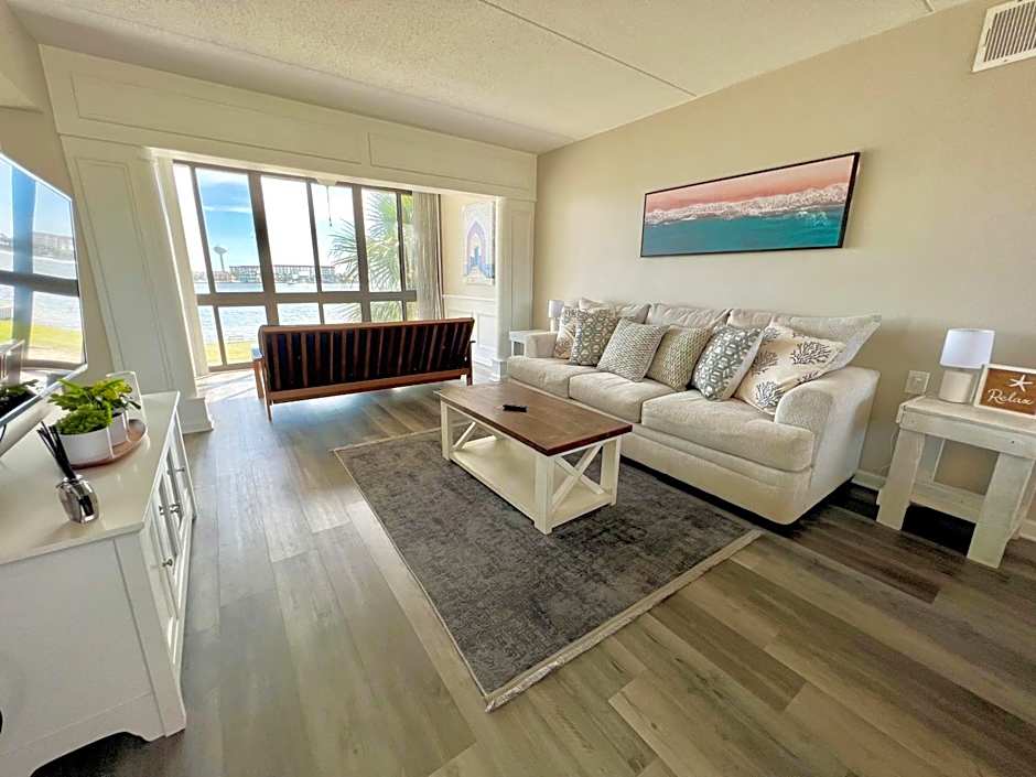 Wondrous Waterfront Condo w/ Pool & Washer/Dryer