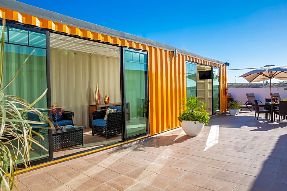 Container Inn
