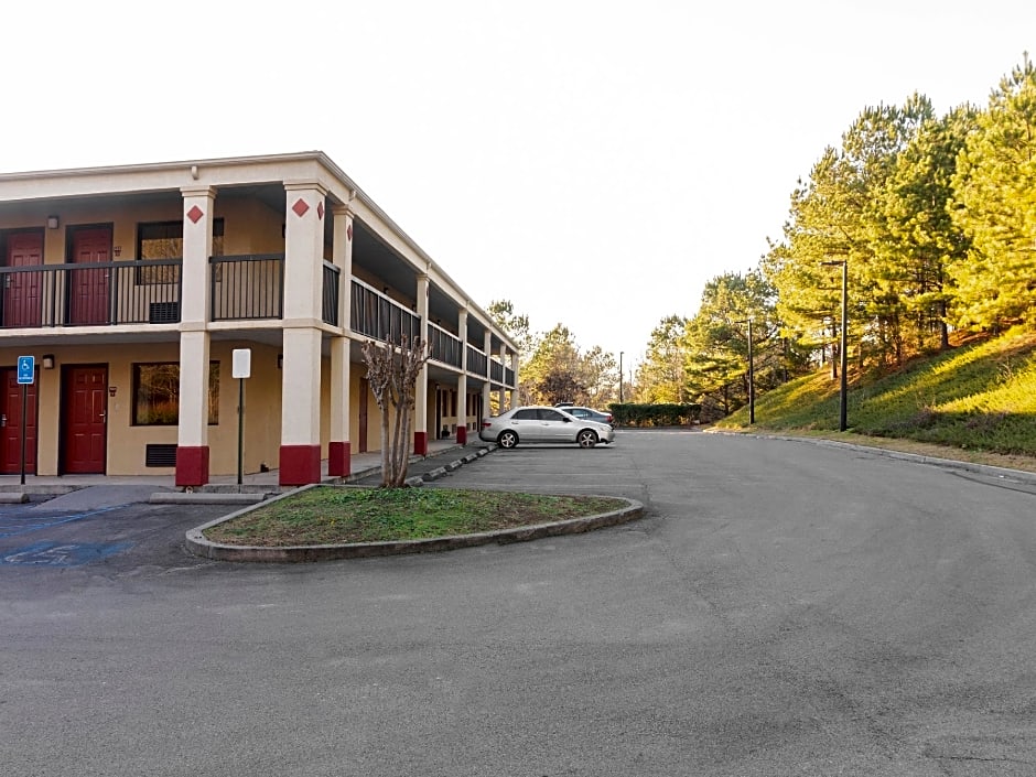 Days Inn by Wyndham Adairsville – Adairsville, GA