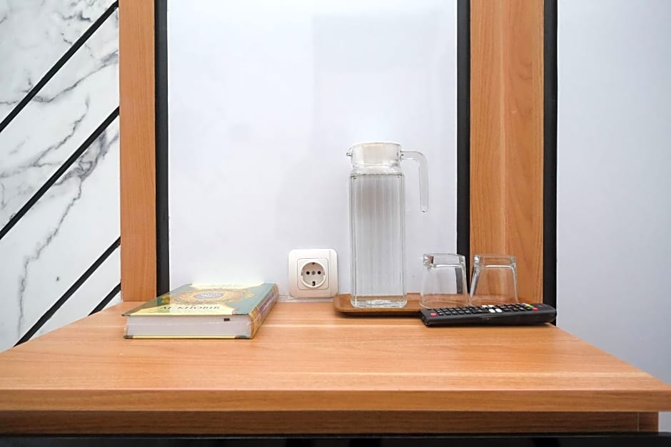 RedDoorz Syariah at Tasneem Puspowarno Semarang