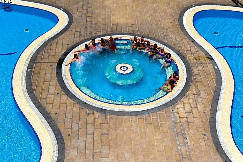 Kn Aparthotel Columbus