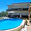 Oasis luxury apartments