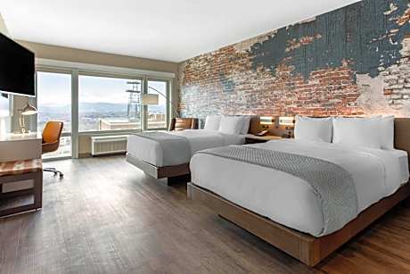 Queen Guest Room