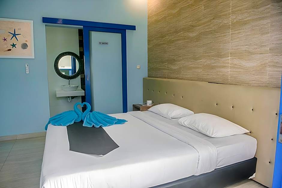 Bombora Surf Camp Hotel