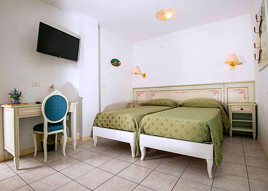Hotel Oasi