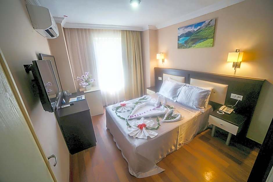 MIRA MERIDIA BEACh RESORT HOTEL