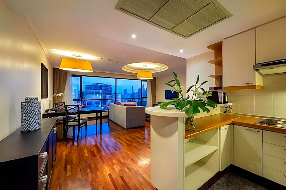 Bandara Suites Silom