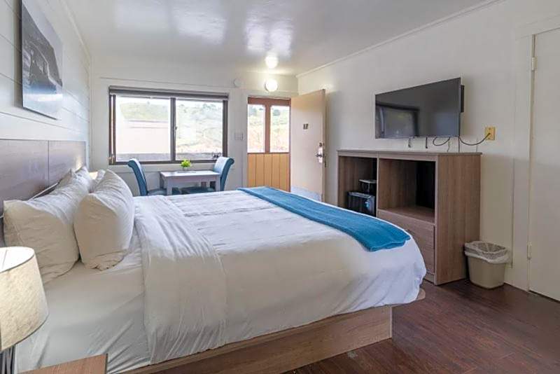Sea Breeze Motel