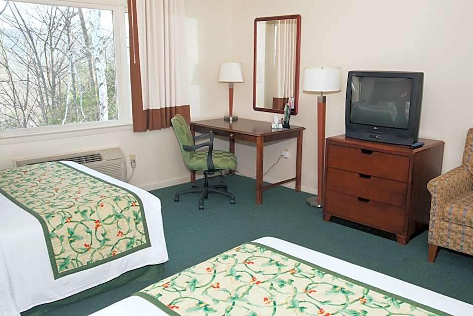 Red Carpet Inn and Suites Plymouth