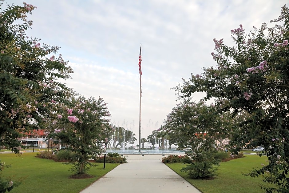 Centennial Plaza Resort Gulfport
