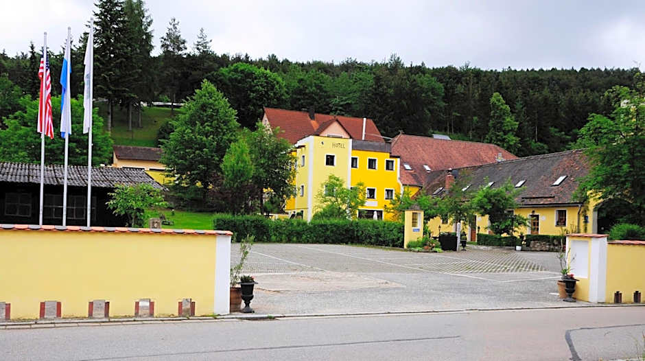 Hotel Schlossresidenz Heitzenhofen