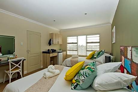 Luxury Triple Room