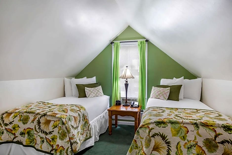 Coombs Inn & Suites, Ascend Hotel Collection