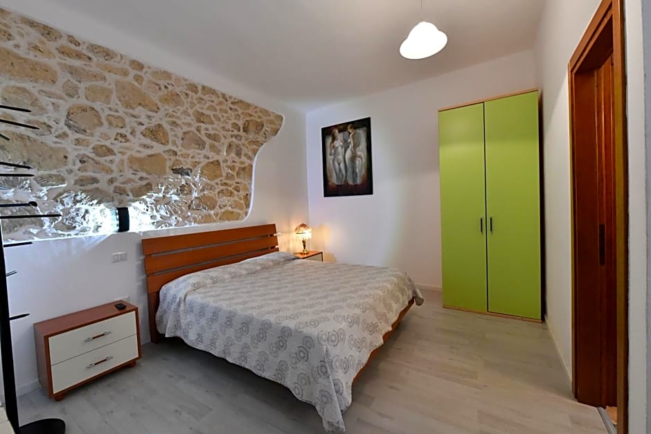 B&B Tredomus