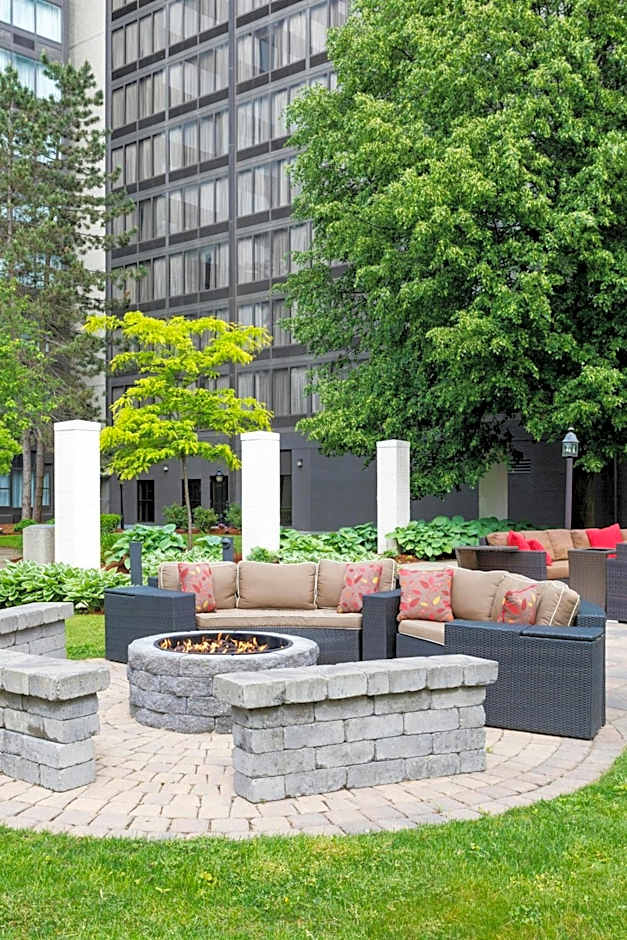 Courtyard by Marriott Boston Logan Airport