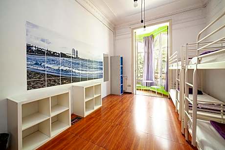 Bed in 4-Bed Mixed Dormitory Room