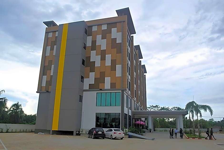 S Tara Grand Hotel