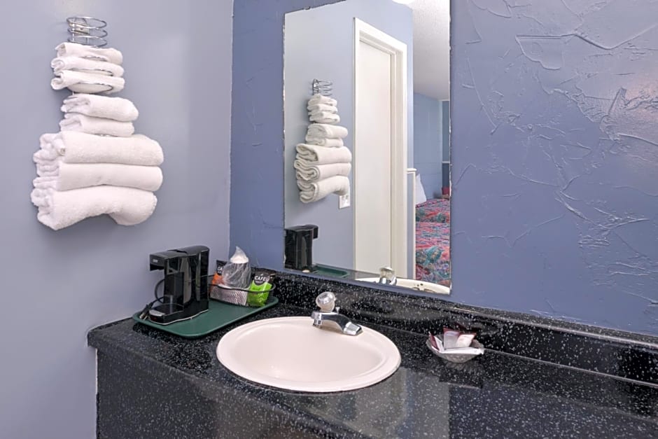 Americas Best Value Inn & Suites Branson - Near The Strip