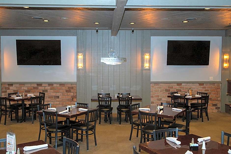 The Stables Inn & Suites