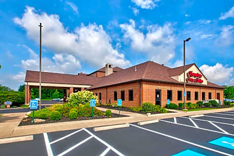 Hampton Inn By Hilton And Suites Cleveland-Airport/Middleburg Heights