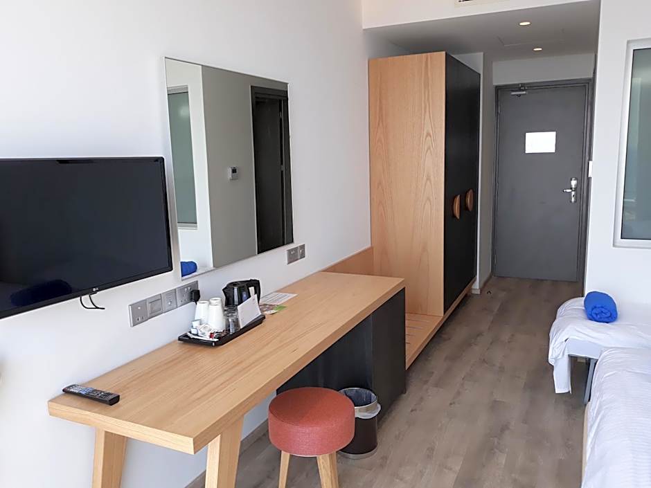 Protaras Plaza Hotel