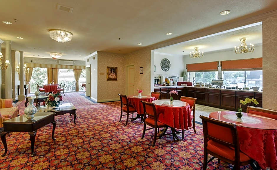 Carlyle Hotel