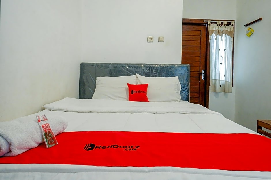 RedDoorz Syariah @ Elga Sastro Inn Malioboro