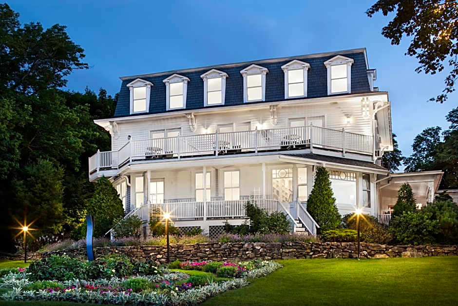 Relais Chateaux Camden Harbour Inn