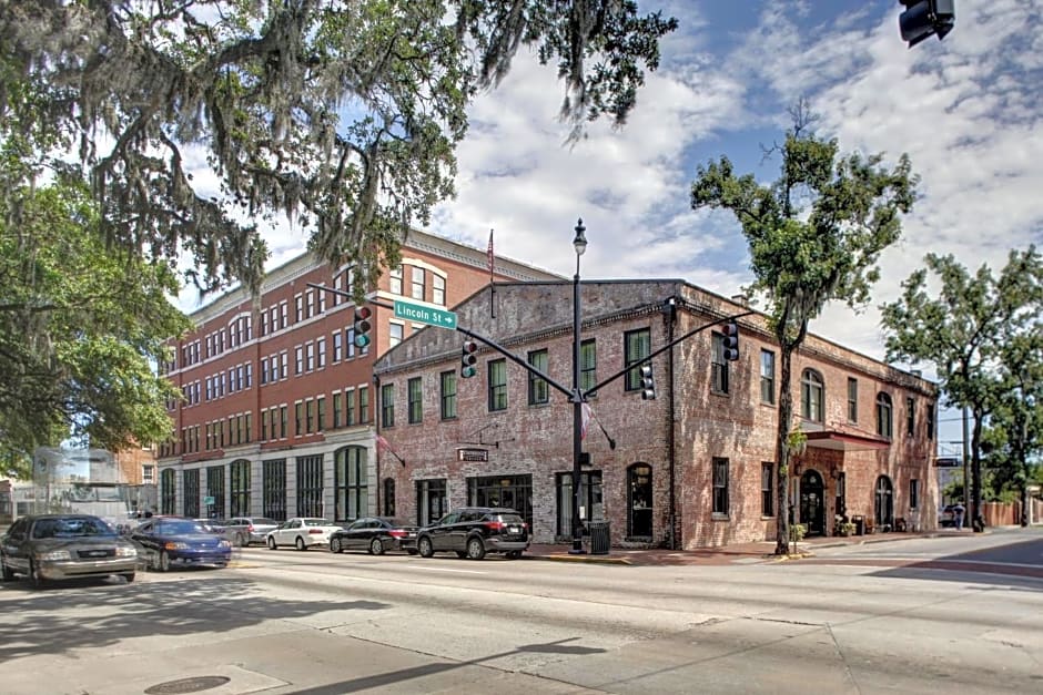 Staybridge Suites Savannah Historic District, an IHG Hotel