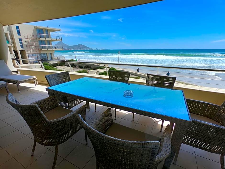 Lagoon Beach Hotel Apartments