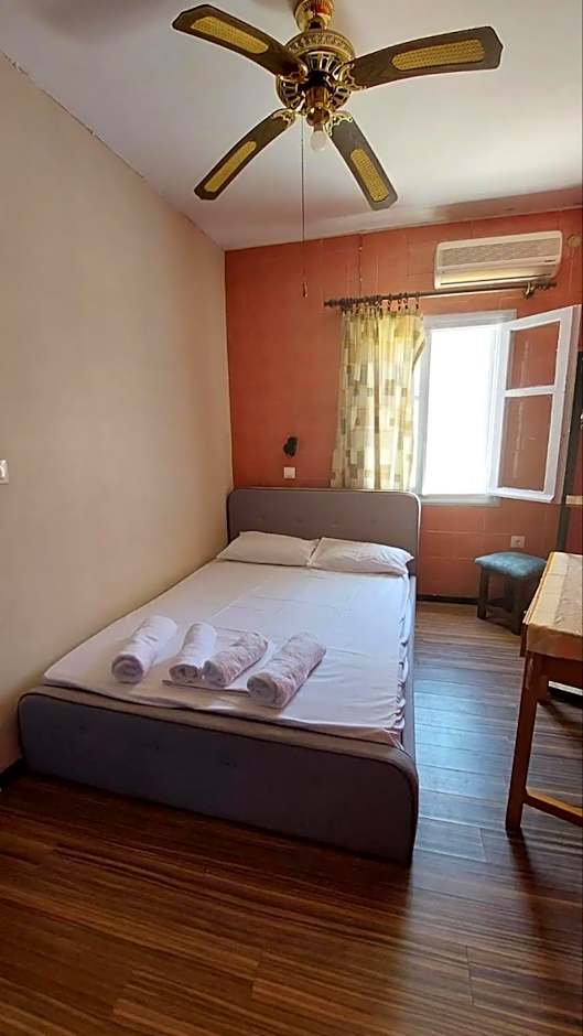 Old Town Moder Studio 6