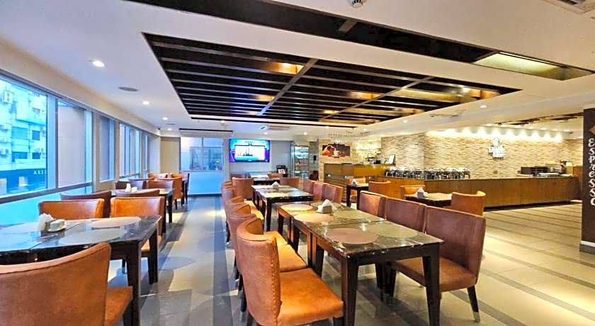Platinum Grand Hotel